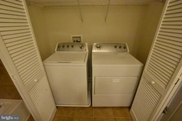 $2,900 | 11675 Leesborough Circle, Silver Spring, MD 20902