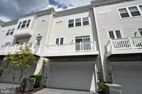 $2,900 | 11675 Leesborough Circle, Silver Spring, MD 20902