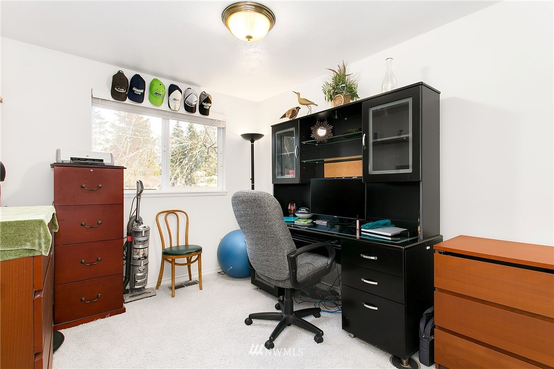 1503 Index Avenue Southeast Renton, WA 98058 - Photo 12 of 24 Gallery Image 12
