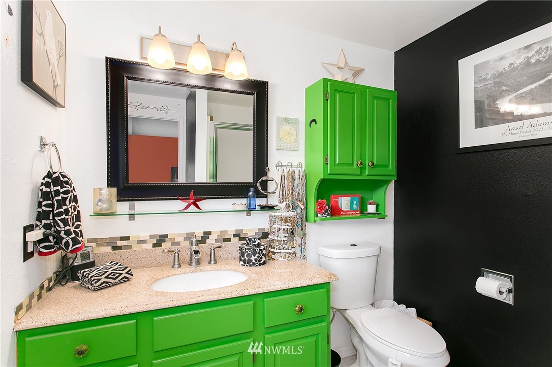 1503 Index Avenue Southeast Renton, WA 98058 - Photo 14 of 24 Gallery Image 14