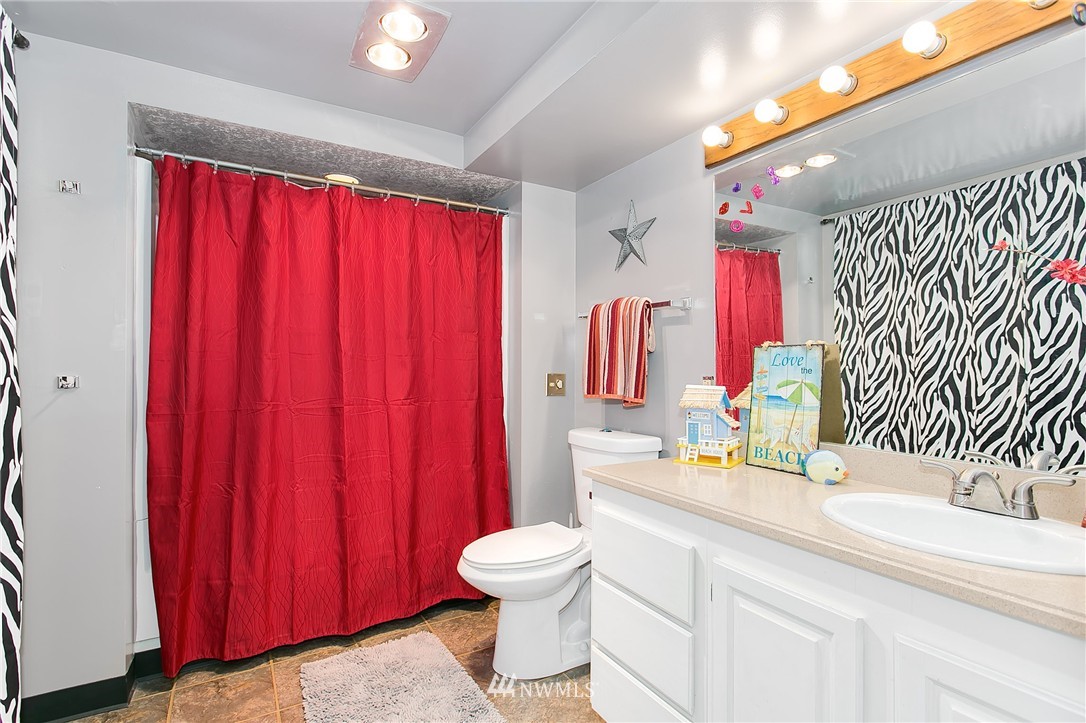 1503 Index Avenue Southeast Renton, WA 98058 - Photo 16 of 24 Gallery Image 16