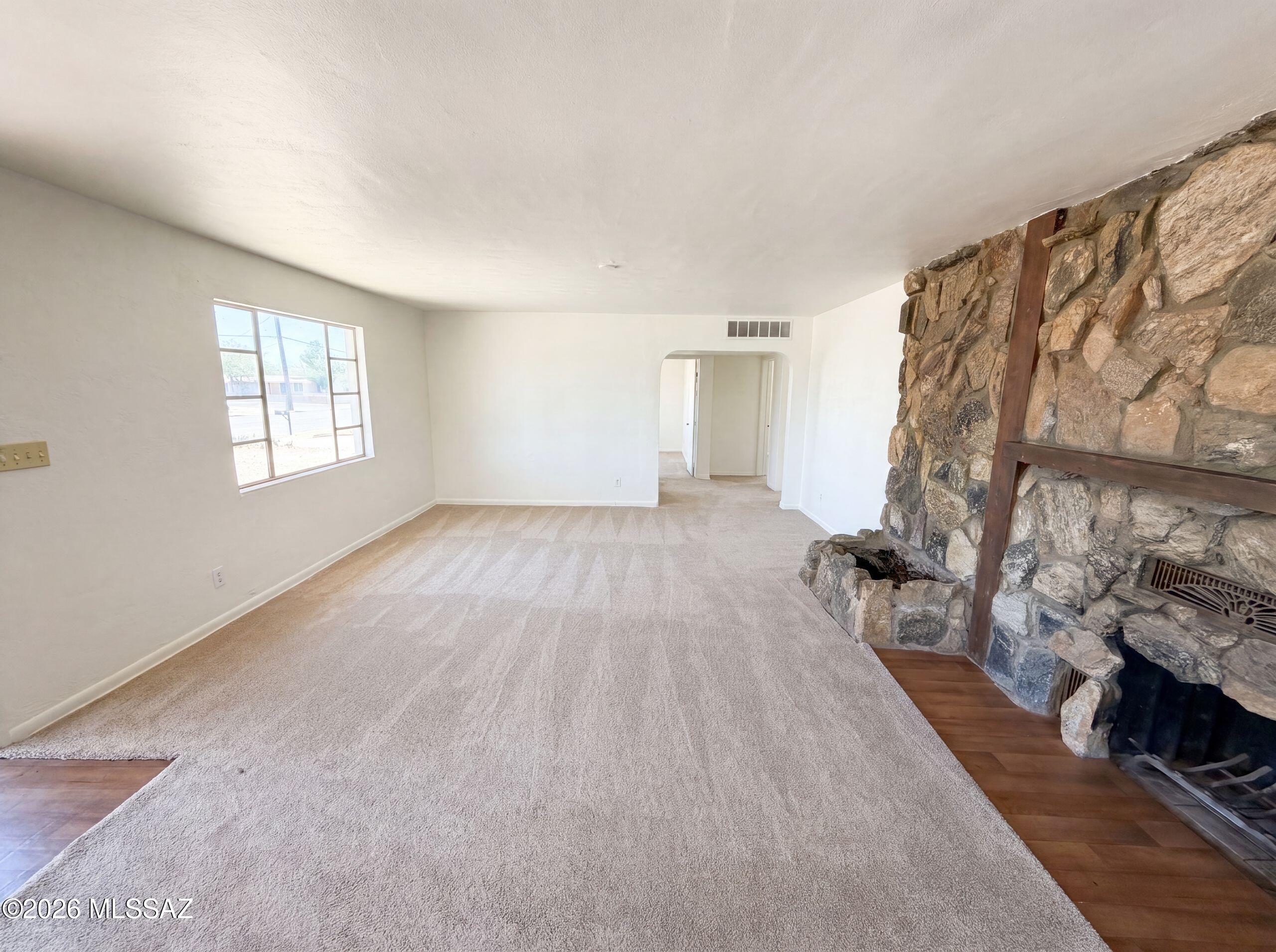 457 East Pastime Road Tucson, AZ 85705 - Photo 3 of 21