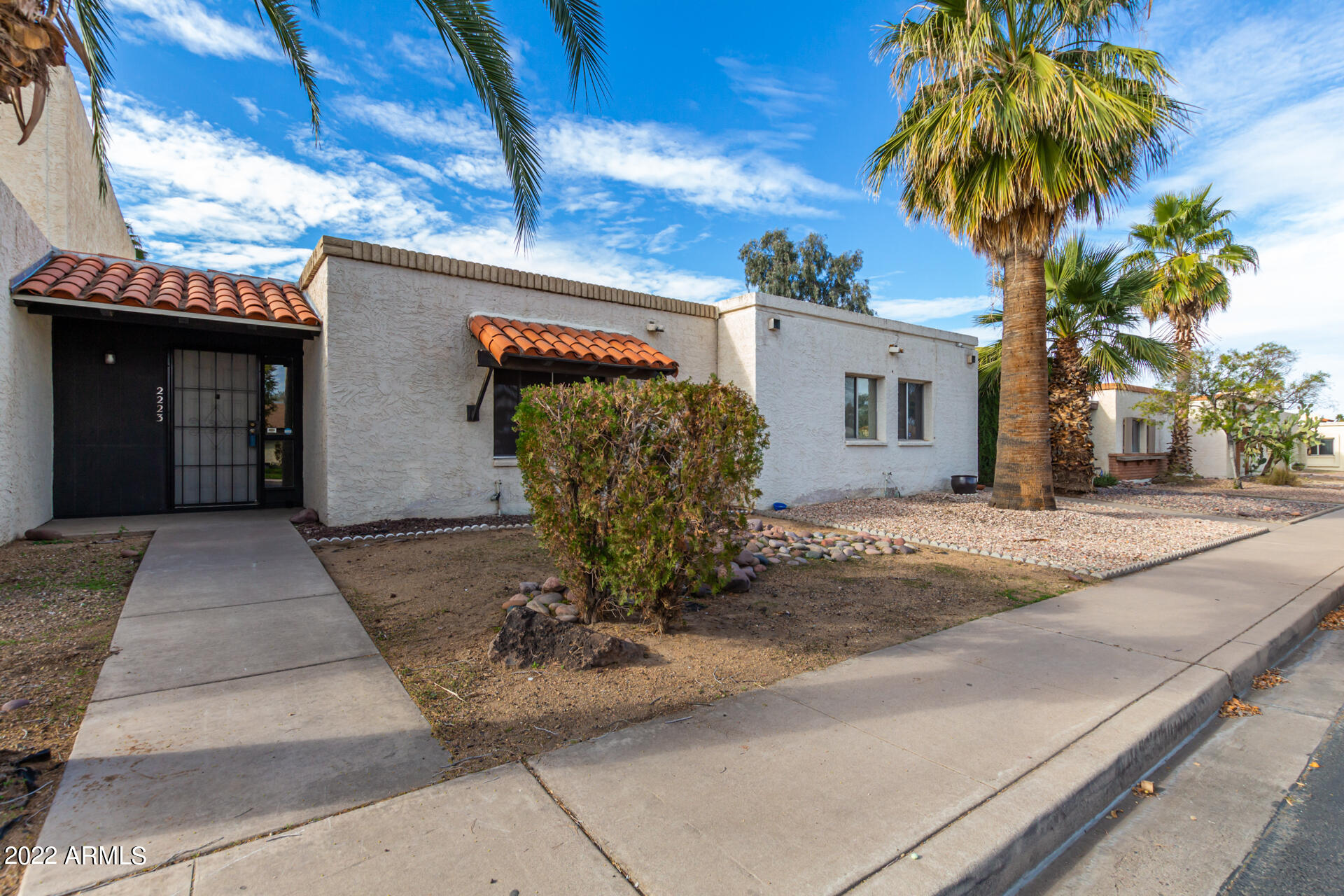 2223 West Vineyard Road Tempe, AZ 85282 - Photo 3 of 25 04 Vineyard
