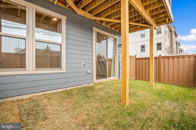 $4,950 | 6247 Folly Lane, Alexandria, VA 22315