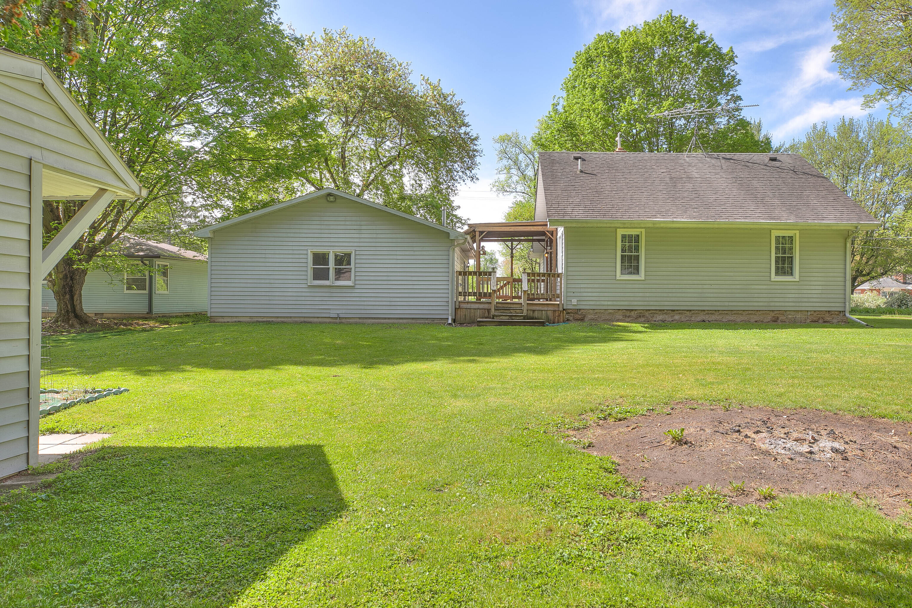 5178 West 8th Street Road Anderson, IN 46011 - Photo 9 of 36 Gallery Image 9