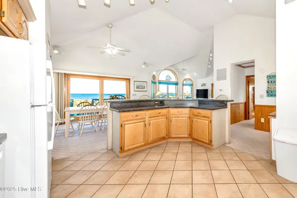 $2,195,000 | 721 Crown Point Road, Corolla, NC 27927