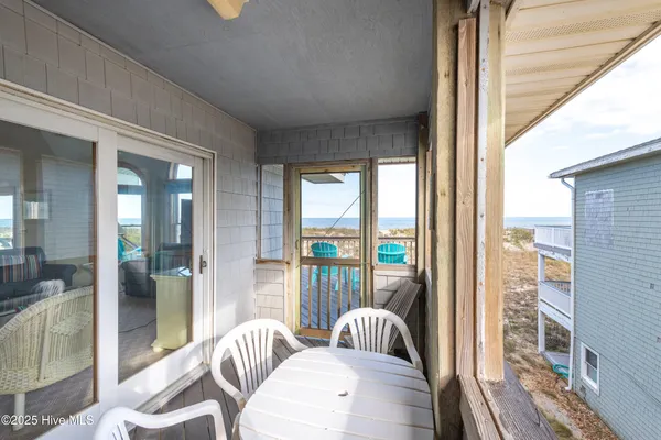 $2,195,000 | 721 Crown Point Road, Corolla, NC 27927