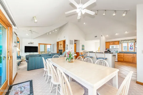 $2,195,000 | 721 Crown Point Road, Corolla, NC 27927