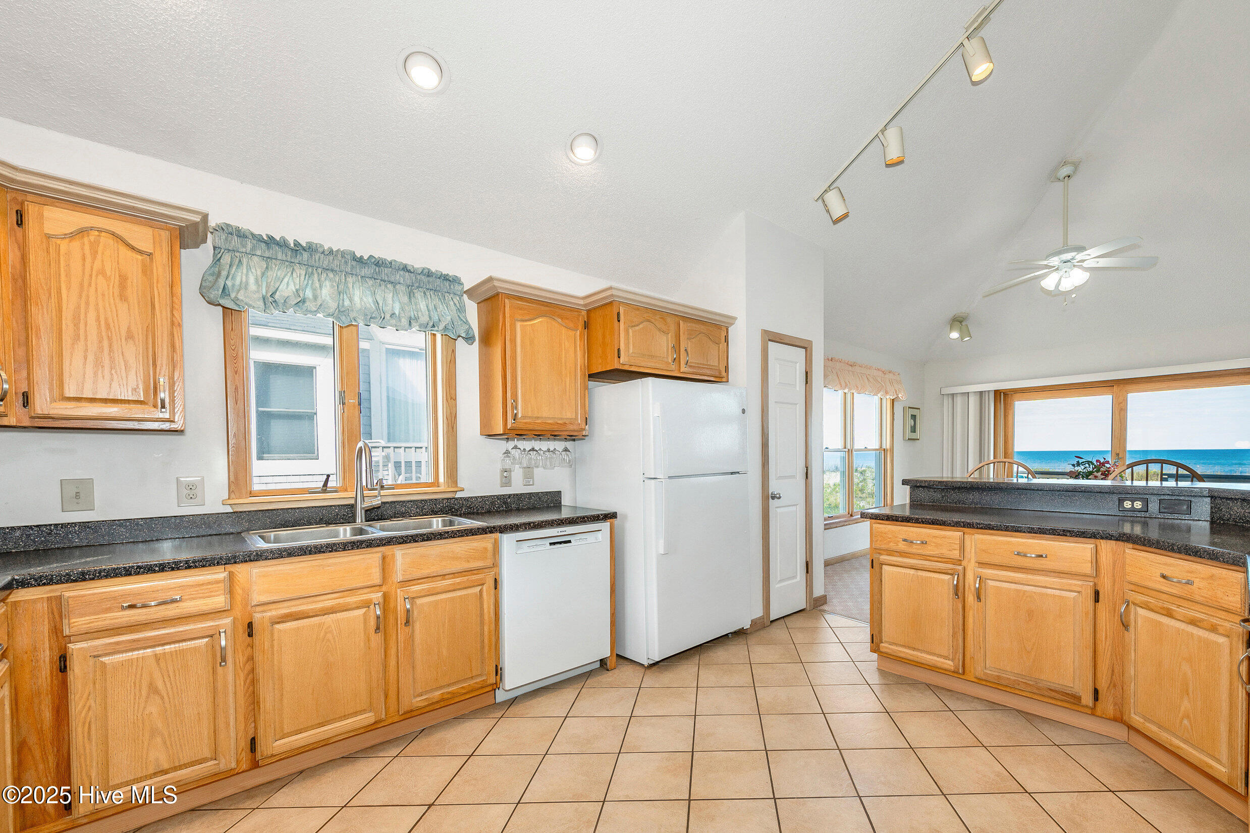 721 Crown Point Road Corolla, NC 27927 - Photo 10 of 35 10