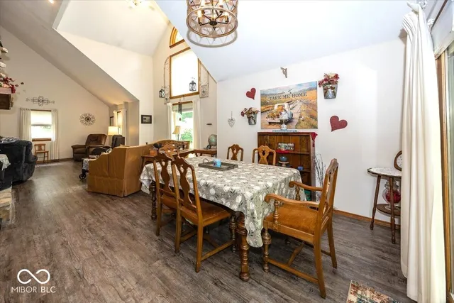 $455,900 | 8546 North Chickadee Drive, Morgantown, IN 46160