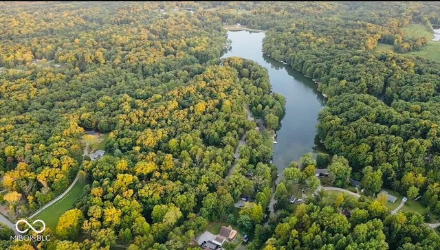 $455,900 | 8546 North Chickadee Drive, Morgantown, IN 46160