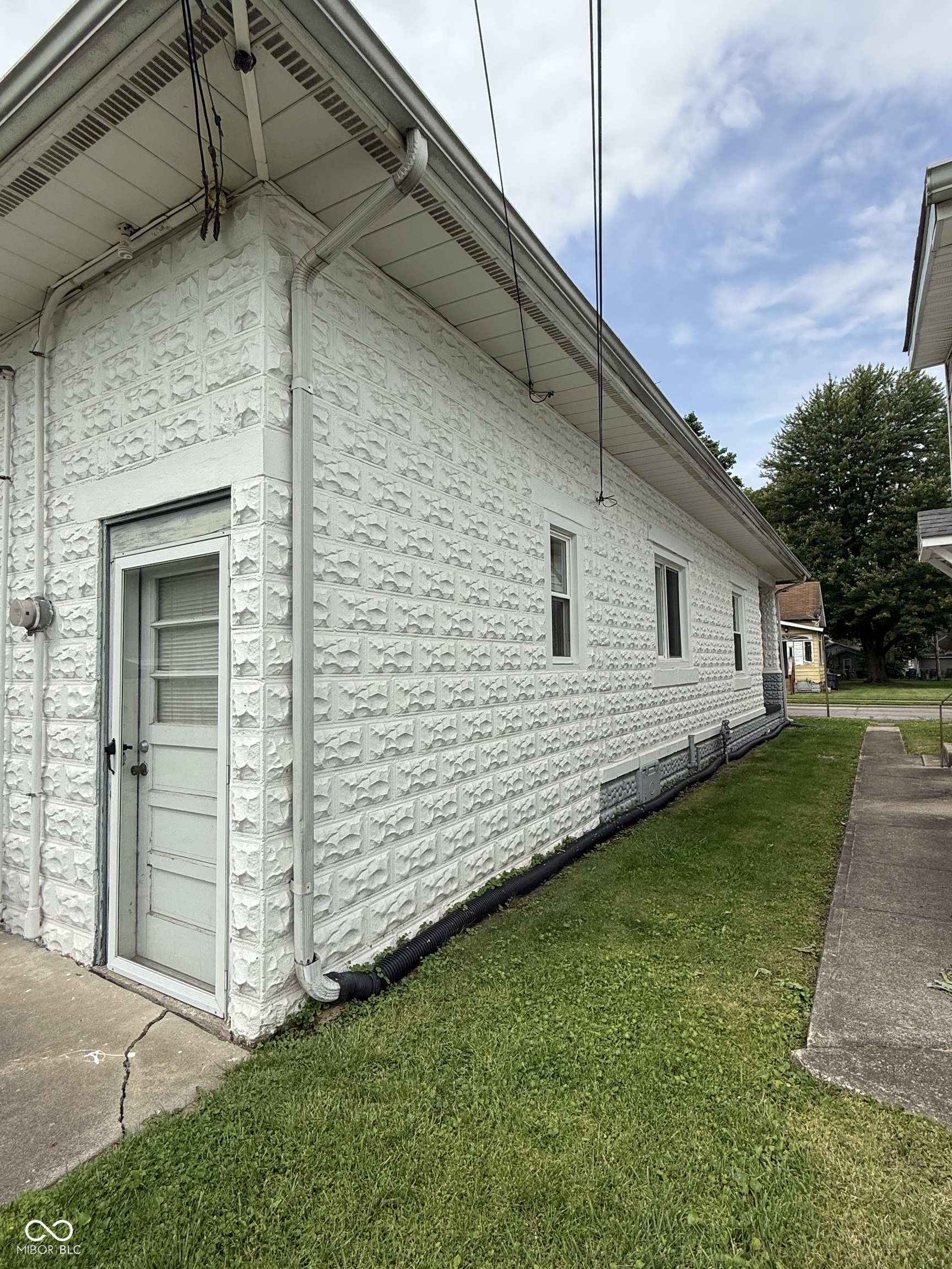 2120 George Street Anderson, IN 46016 - Photo 7 of 29