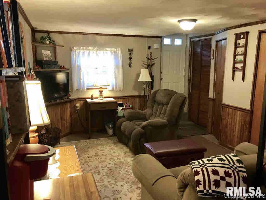 102 East Union Street Virginia, IL 62691 - Photo 18 of 36 Gallery Image 18