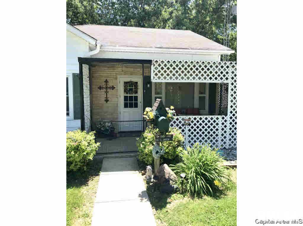 102 East Union Street Virginia, IL 62691 - Photo 2 of 36 Gallery Image 2