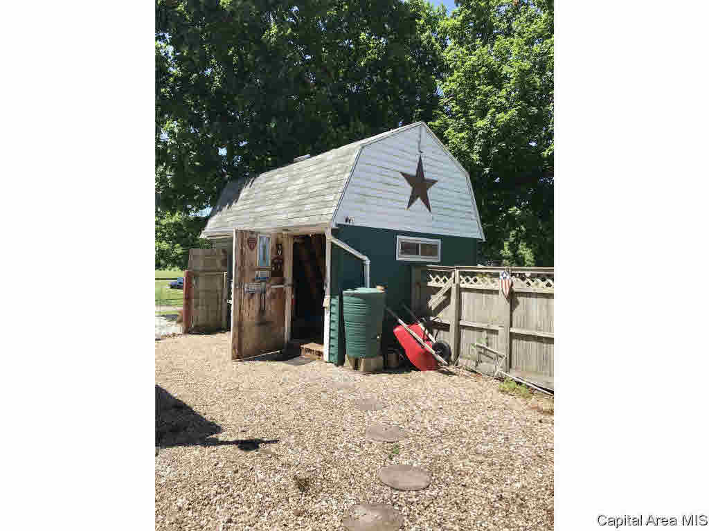 102 East Union Street Virginia, IL 62691 - Photo 31 of 36 Gallery Image 31