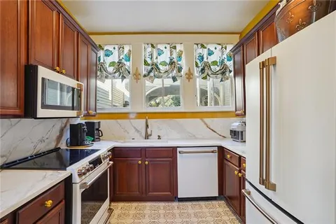 $525,000 | 1629 Coliseum Street, Unit 3, New Orleans, LA 70130