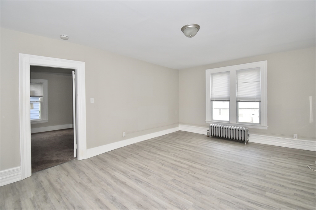 58-60 Howes Street Springfield, MA 01118 - Photo 11 of 32