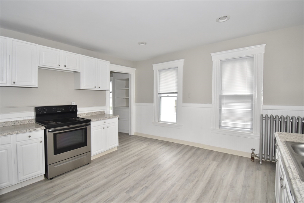 58-60 Howes Street Springfield, MA 01118 - Photo 12 of 32