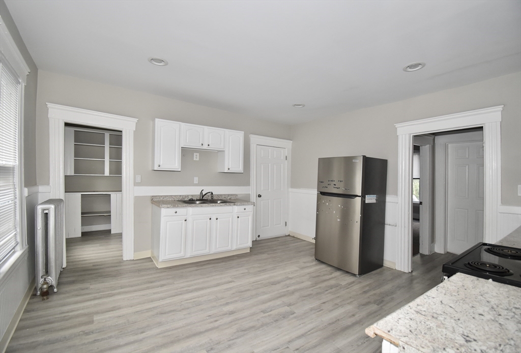 58-60 Howes Street Springfield, MA 01118 - Photo 15 of 32