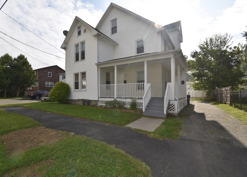 58-60 Howes Street Springfield, MA 01118 - Photo 2 of 32