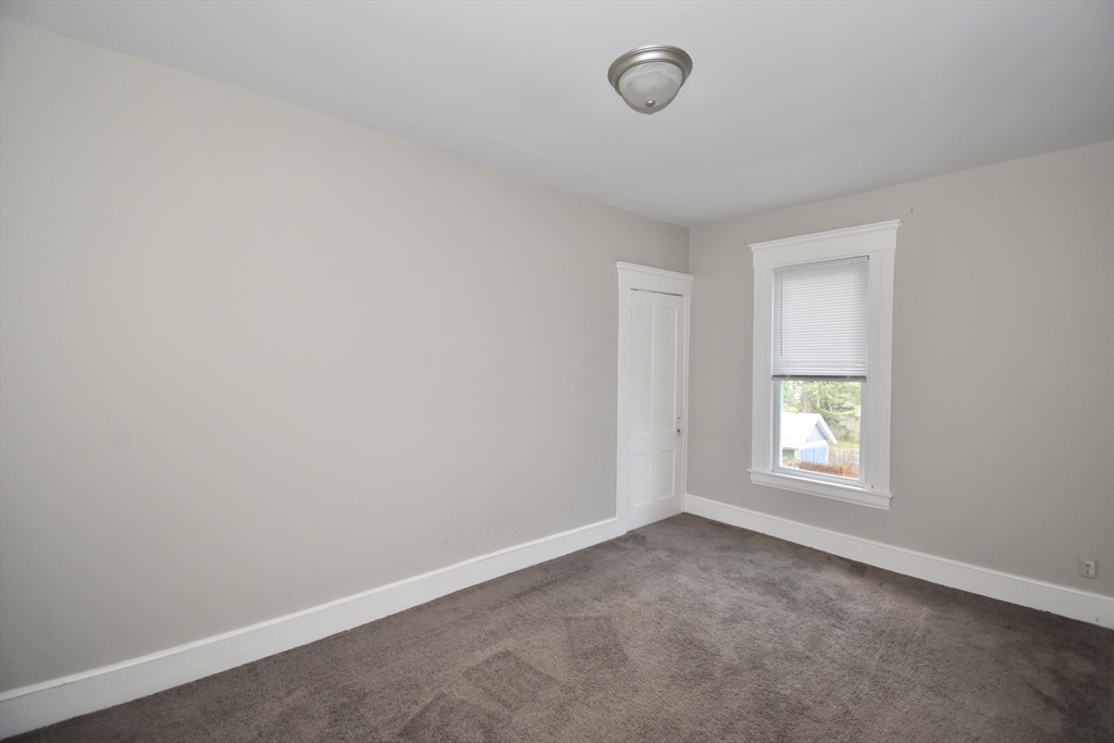 58-60 Howes Street Springfield, MA 01118 - Photo 24 of 32