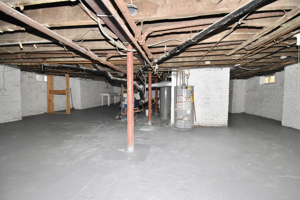 58-60 Howes Street Springfield, MA 01118 - Photo 28 of 32