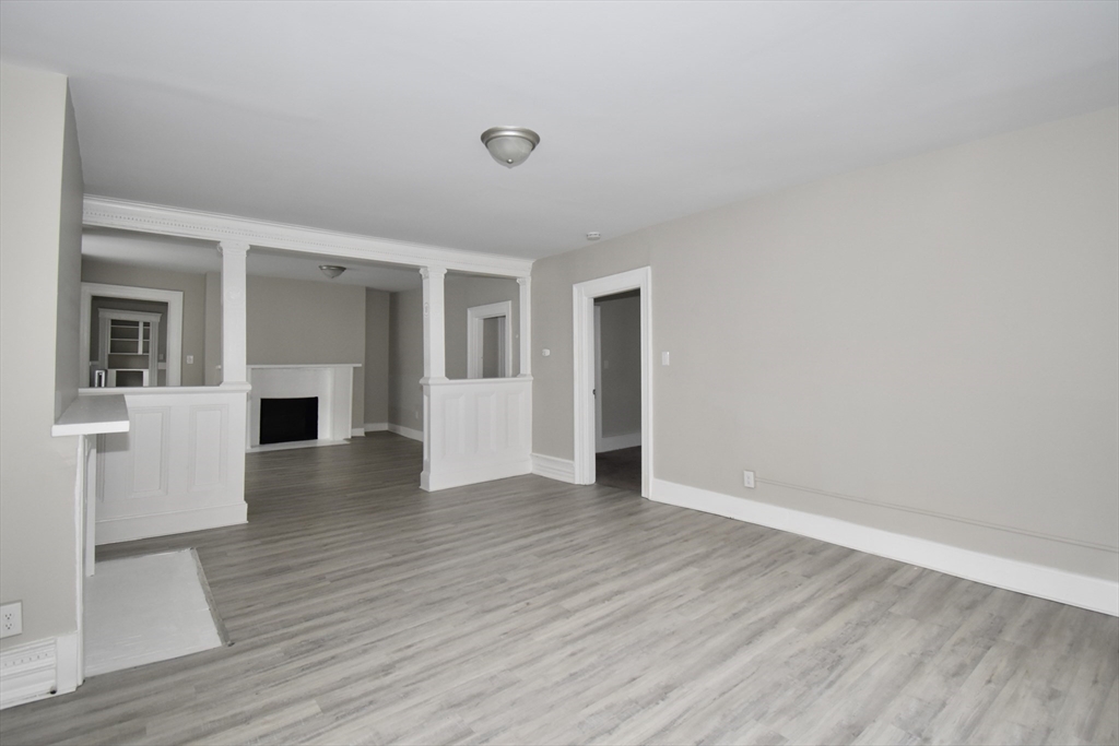 58-60 Howes Street Springfield, MA 01118 - Photo 5 of 32