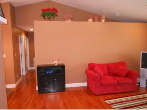 2040 Buckingham Road Greeneville, TN 37745 - Photo 4 of 17 Living Room