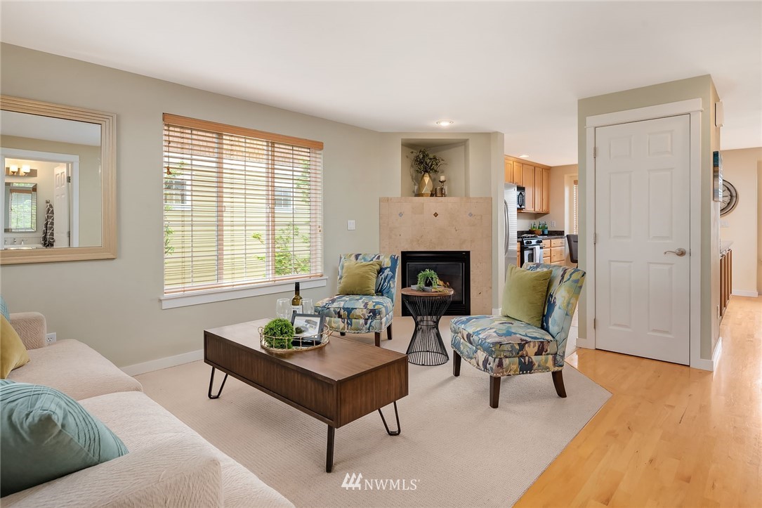 618 Bell Street Edmonds, WA 98020 - Photo 3 of 24