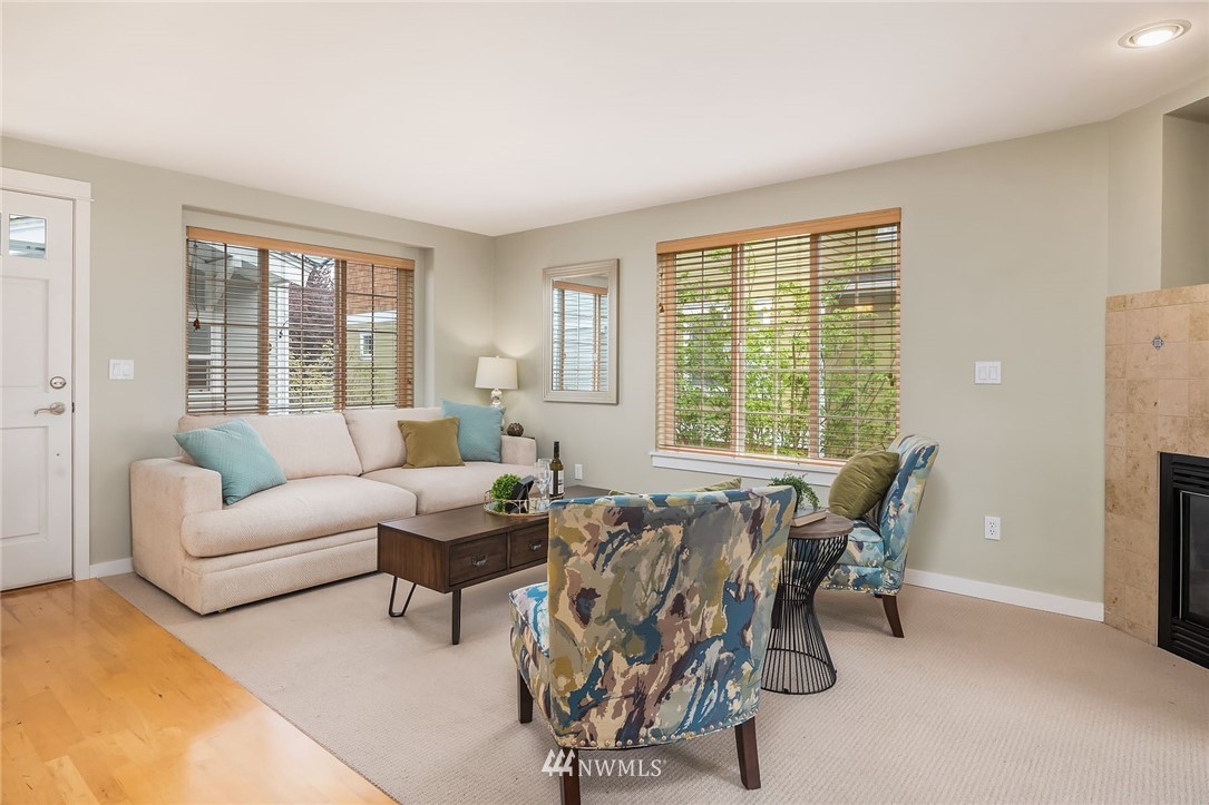 618 Bell Street Edmonds, WA 98020 - Photo 4 of 24