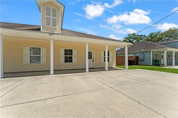 $1,350 | 207 South Laurel Street, Unit B, Hammond, LA 70403