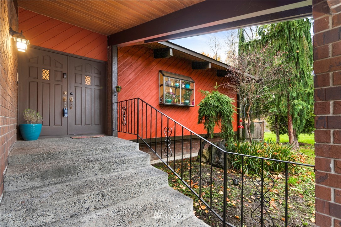 10316 Vernon Road Lake Stevens, WA 98258 - Photo 2 of 25