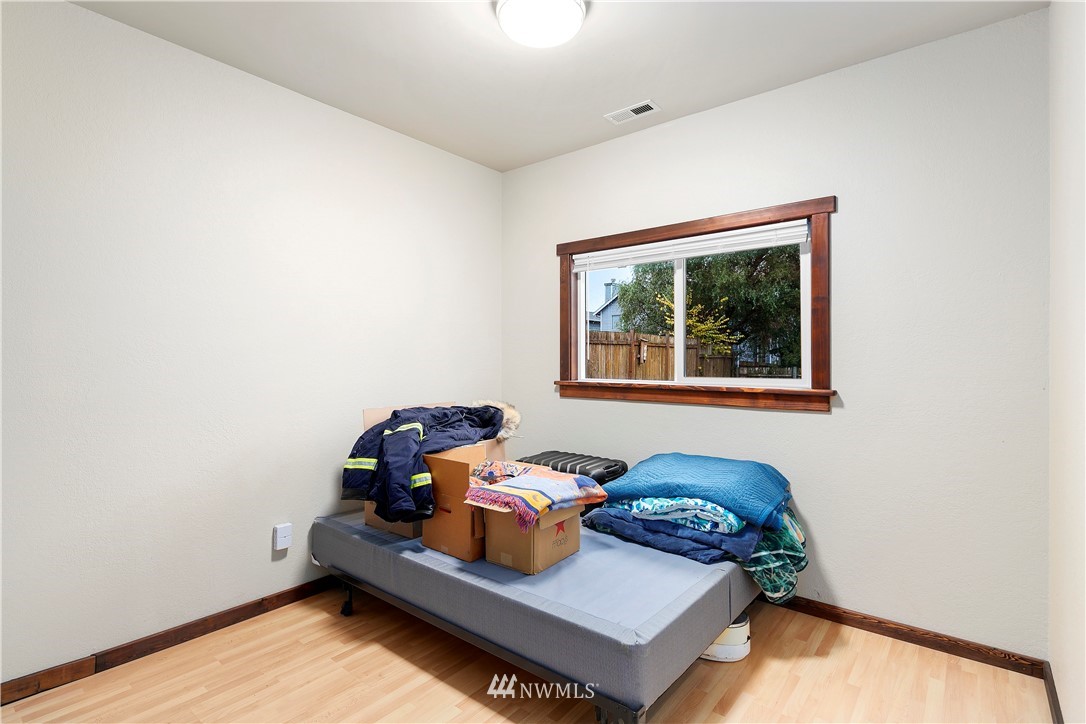 10316 Vernon Road Lake Stevens, WA 98258 - Photo 19 of 25 a room with furniture and window