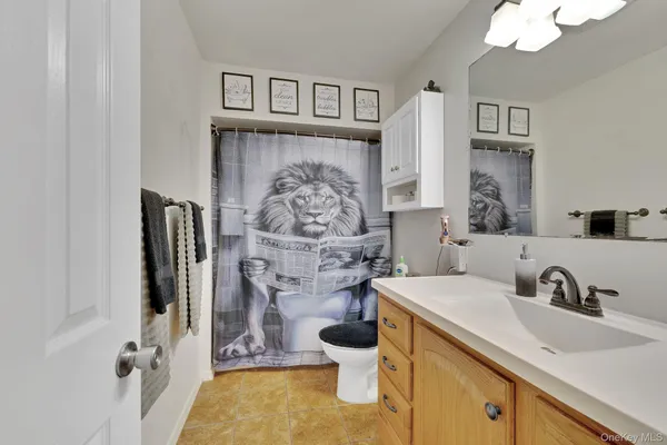 $430,000 | 14 West Dogwood Drive, Poughkeepsie, NY 12601