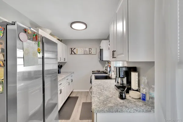 $430,000 | 14 West Dogwood Drive, Poughkeepsie, NY 12601