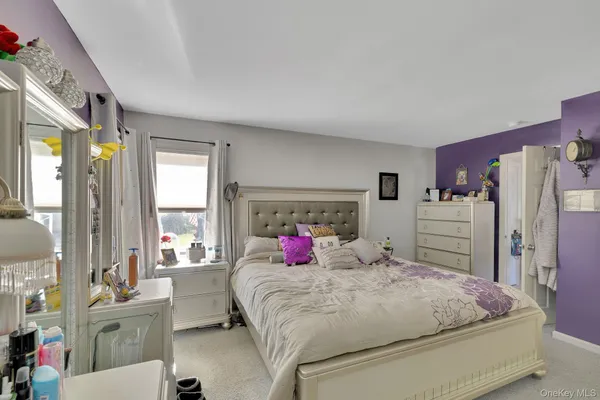 $430,000 | 14 West Dogwood Drive, Poughkeepsie, NY 12601