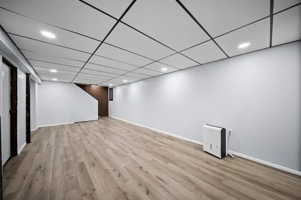 $385,000 | 4154 Sand Creek Drive Northwest, Grand Rapids, MI 49544