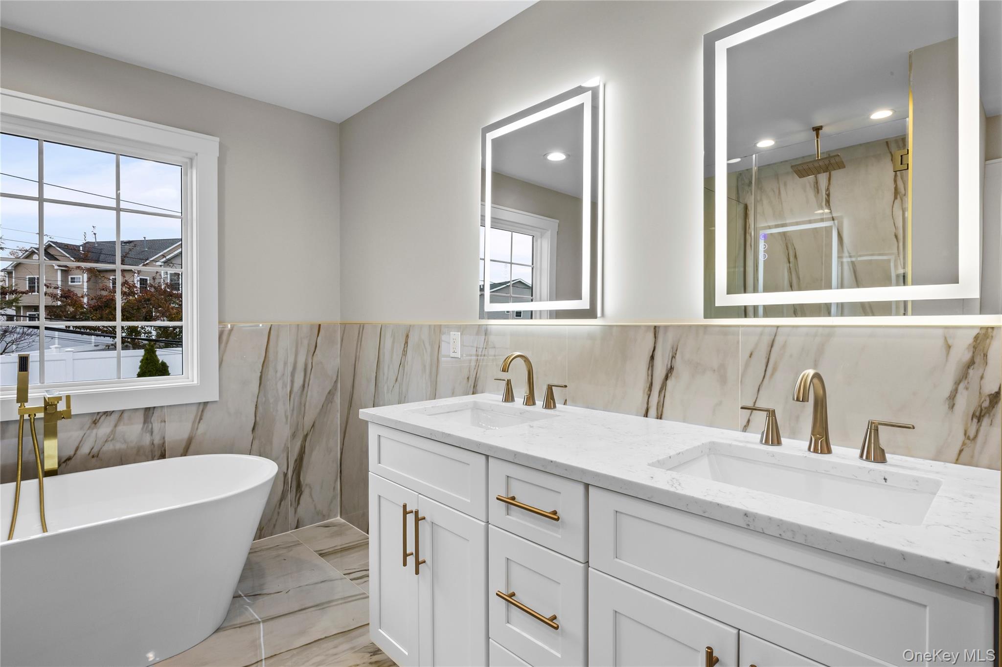 21 Devon Road Bethpage, NY 11714 - Photo 26 of 41