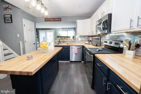 $315,000 | 315 Dogwood Street, Bally, PA 19503