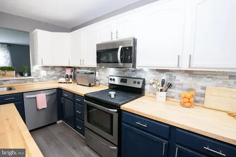 $315,000 | 315 Dogwood Street, Bally, PA 19503