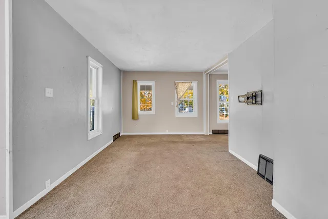 $135,000 | 902 Fleming Avenue, Jackson, MI 49202