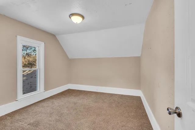 $135,000 | 902 Fleming Avenue, Jackson, MI 49202