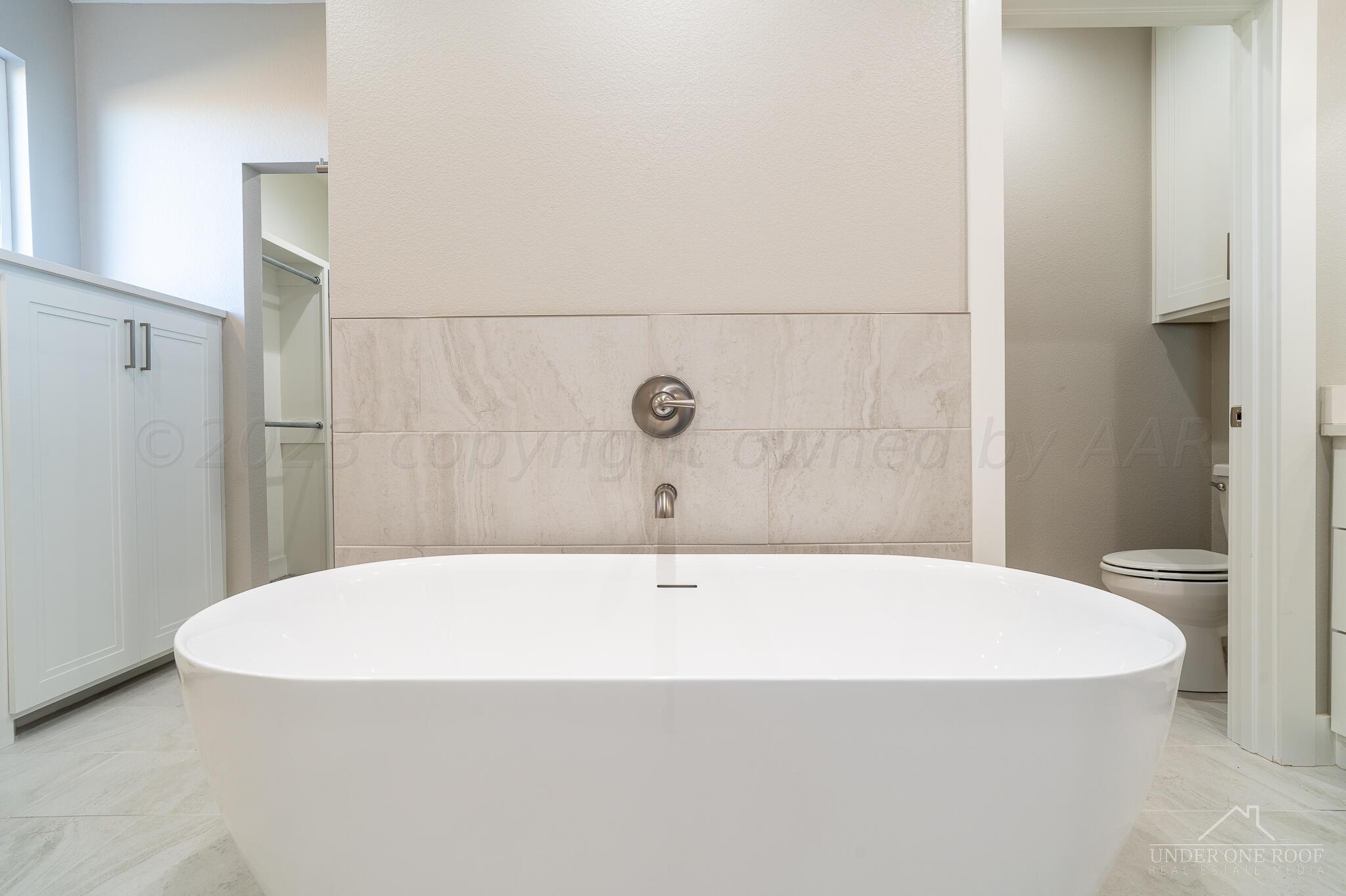 3951 Whitetail Springs Road Amarillo, TX 79119 - Photo 28 of 46 Master Bath