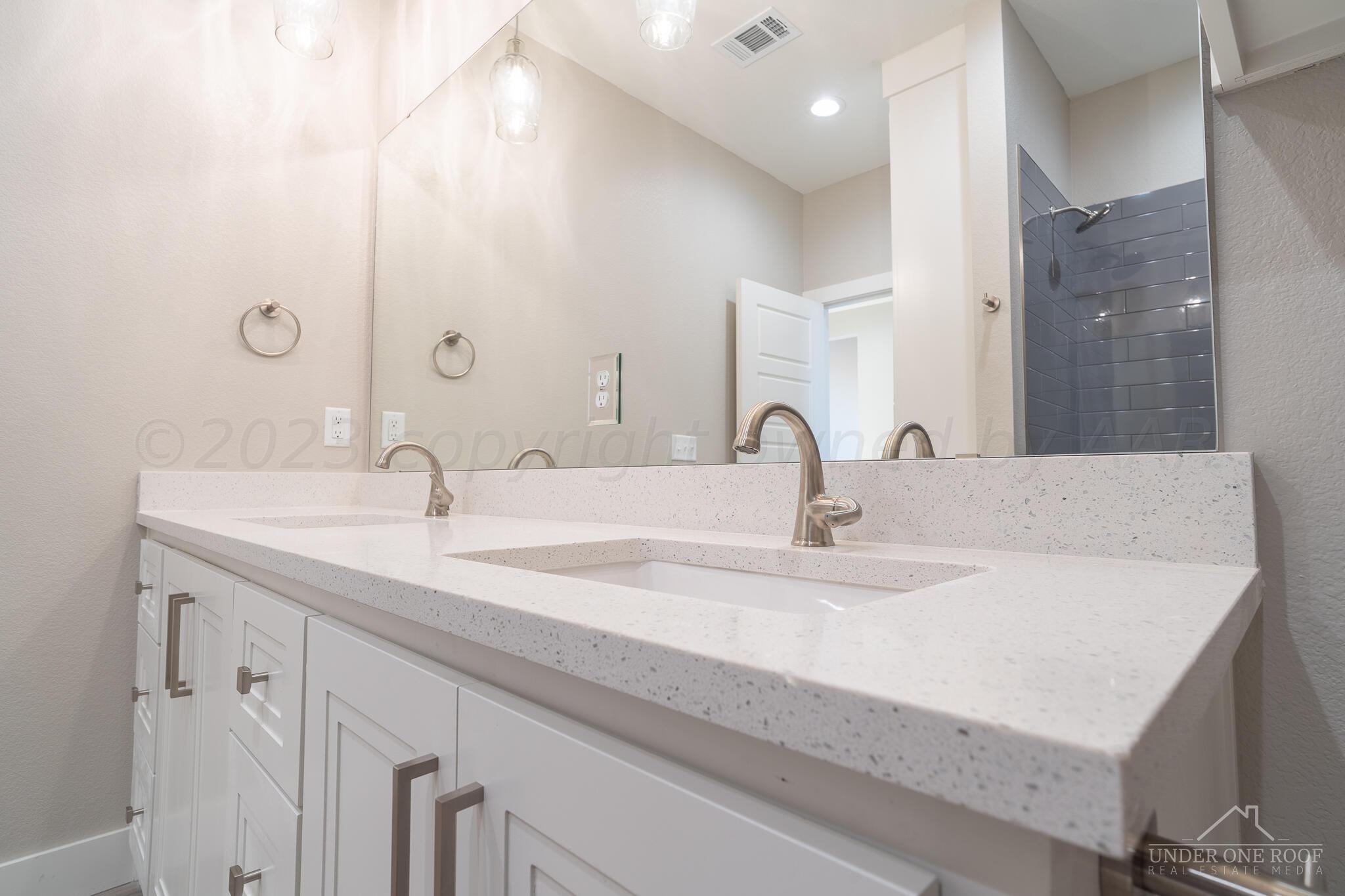 3951 Whitetail Springs Road Amarillo, TX 79119 - Photo 38 of 46 Guest Bath