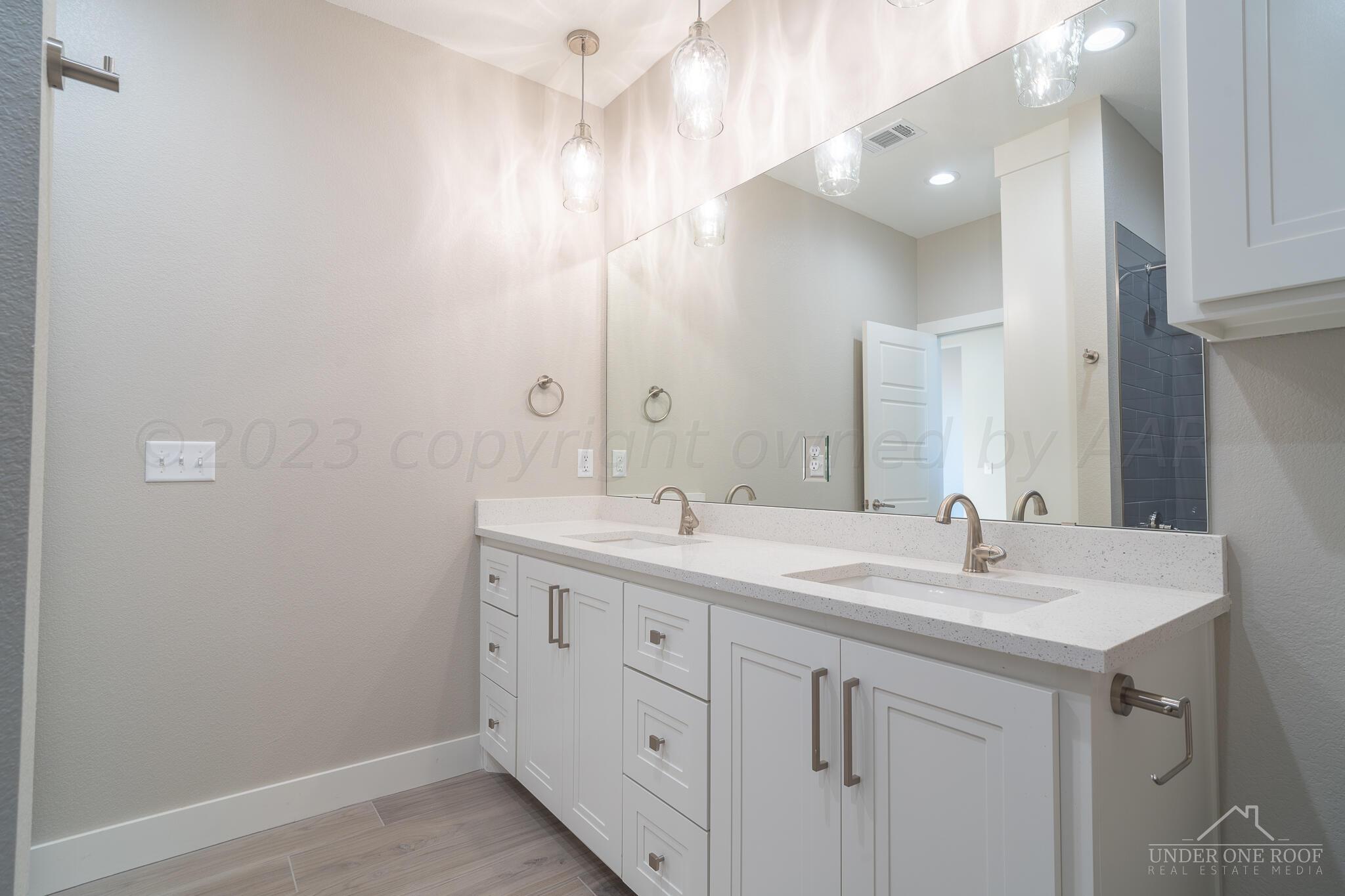 3951 Whitetail Springs Road Amarillo, TX 79119 - Photo 39 of 46 Guest Bath
