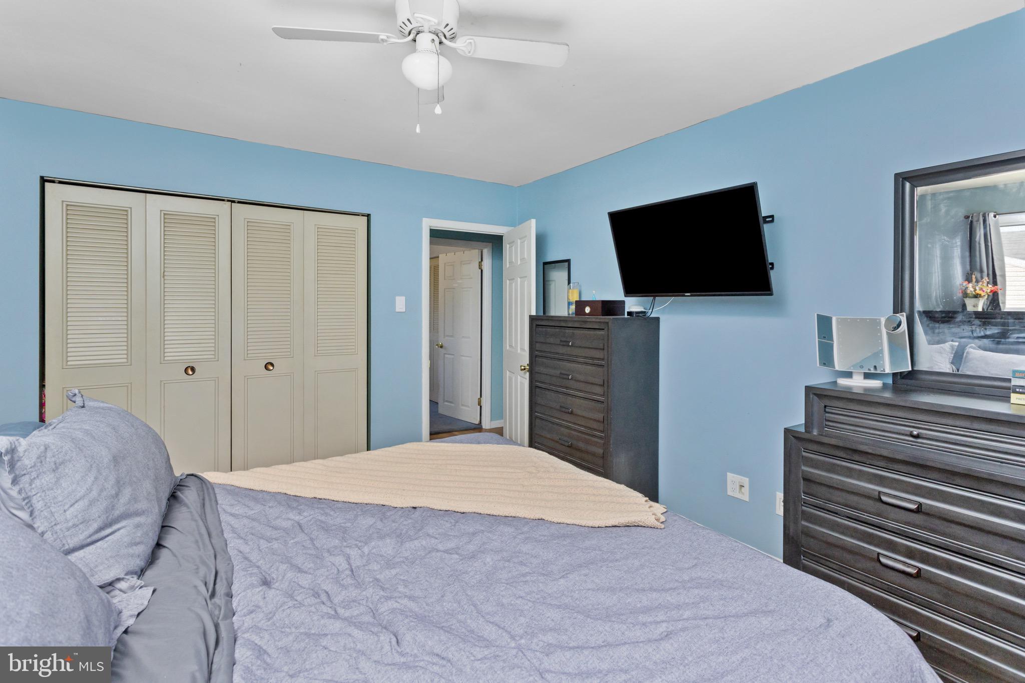 809 Woodlane Road Edgewater Park, NJ 08010 - Photo 21 of 30
