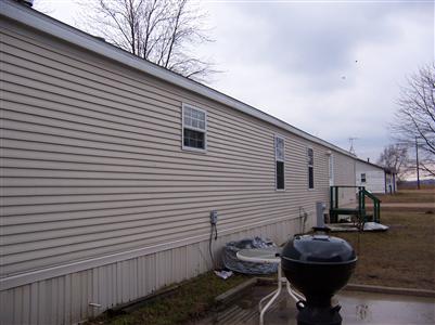 10391-2 2 Mile Road Thomson, IL 61285 - Photo 2 of 12