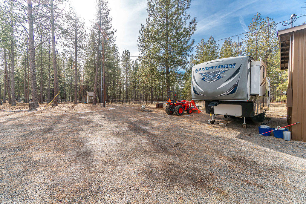 19435 Calico Road Bend, OR 97702 - Photo 53 of 73 RileyVisualsa-21