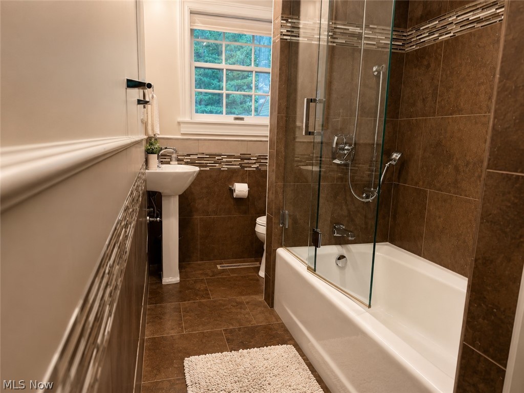 6325 Crossview Road Seven Hills, OH 44131 - Photo 29 of 30