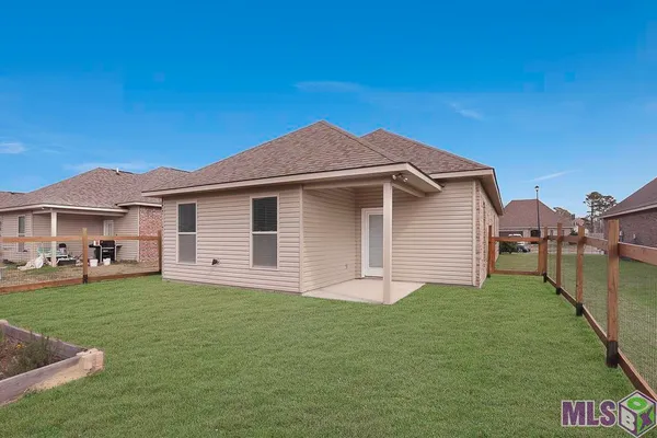 $244,900 | 32433 Curtis Cove Lane, Denham Springs, LA 70706